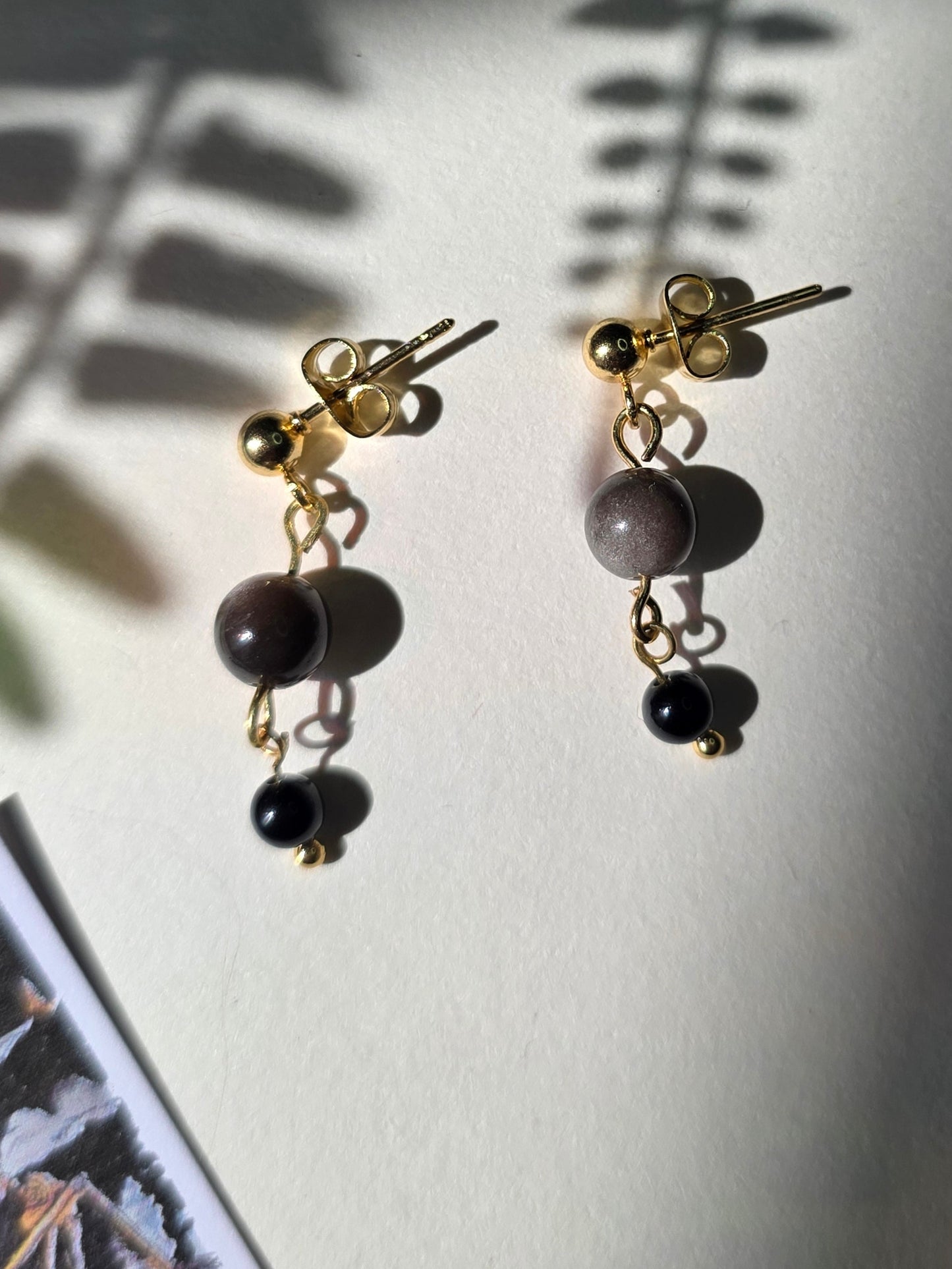 Obsidian and Onyx Minimalist Danse Macabre
