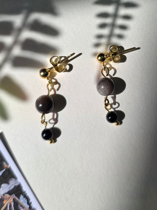 Obsidian and Onyx  Minimalist  Danse Macabre