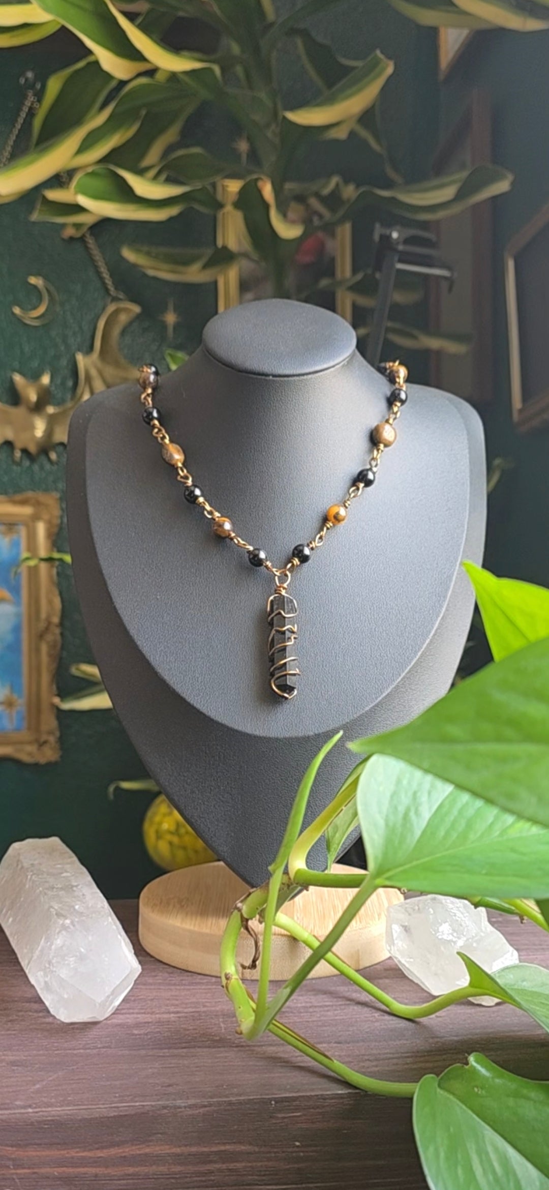 Tiger Eye and Obsidian in Bronze